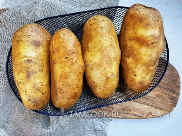 Печеный картофель «Крошка-Картошка» с двумя видами начинок - рыбной и грибной
