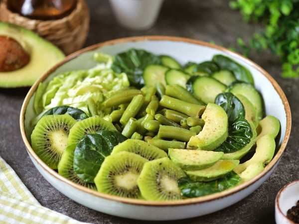 Постный зеленый салат
