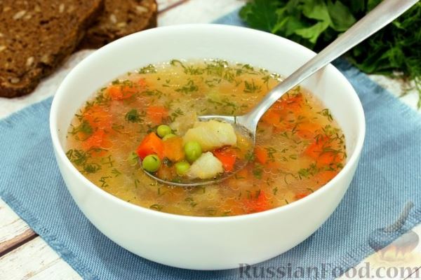 Рыбный суп из минтая с овощами