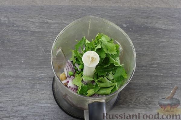 Фалафель из зелёного горошка и консервированного нута (на сковороде)